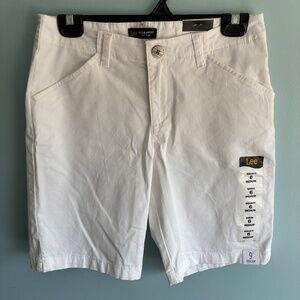 Lee Regular Fit mid-rise women's 6 medium white bermuda shorts